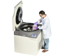 Einrichtung eines Schwingrotors mit großer Kapazität für eine bodenständige Zentrifuge CL8R